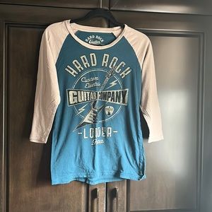 Hard Rock Café Hard Rock Guitar Company raglan baseball tee